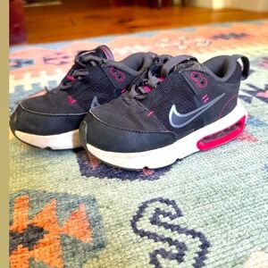 Toddler Nike shoes
